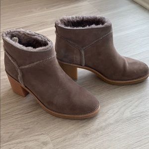 UGG Kasen Ankle Boots